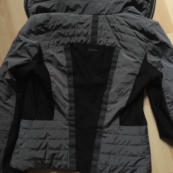 Blanc Noir Grey Reflective Windbreaker NWOT - Picture 8 of 8